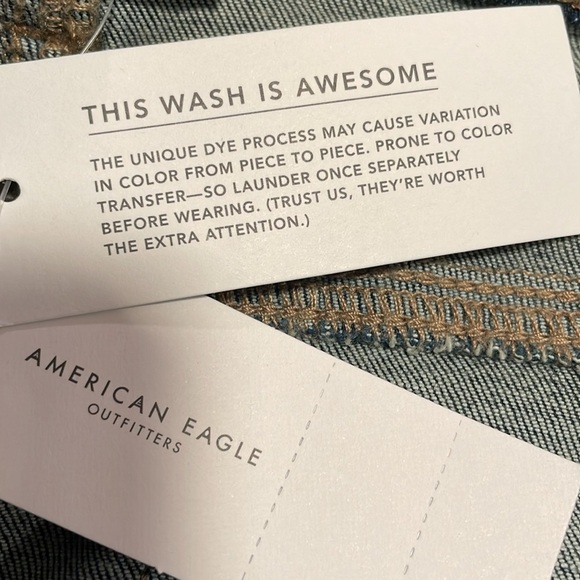 American Eagle Women’s Hi Rise Shortie Stretch Jean Shorts, size 10 - Picture 6 of 7